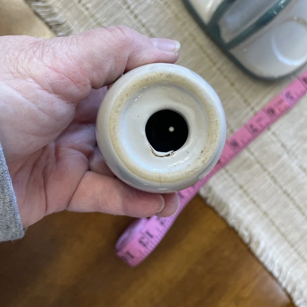 Big Ceramic Salt &‎ Pepper Shaker / Napkin Combo Cottage Core